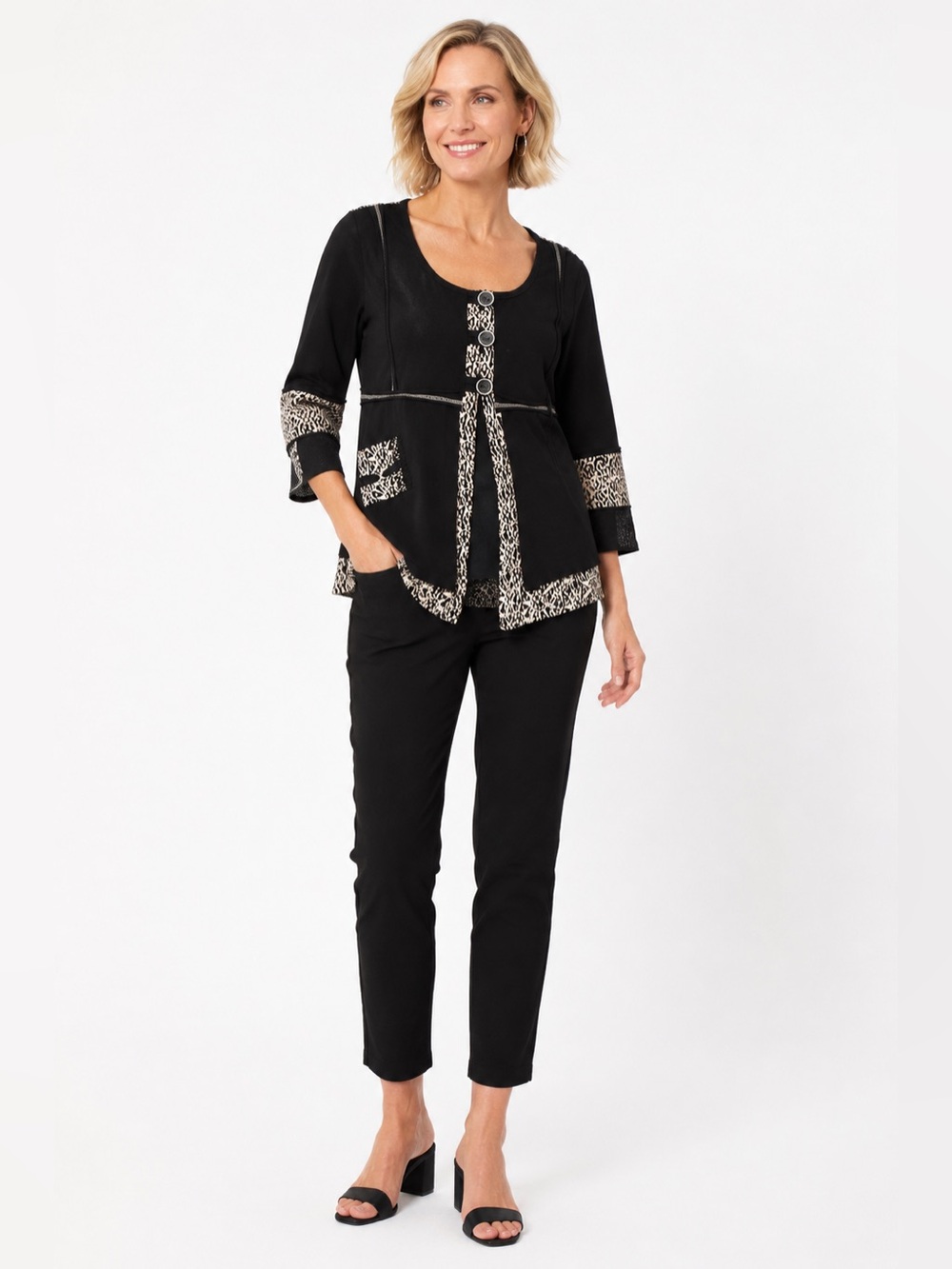 Dolcezza Artistic Open Front Top | Size Small | Made in Turkey Black & Cream
